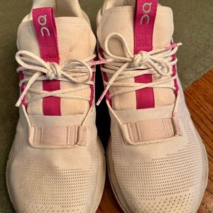 On Running Women's Sneakers in White and Pink